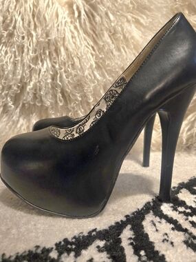 Bordello Teeze Platform Stiletto Pumps